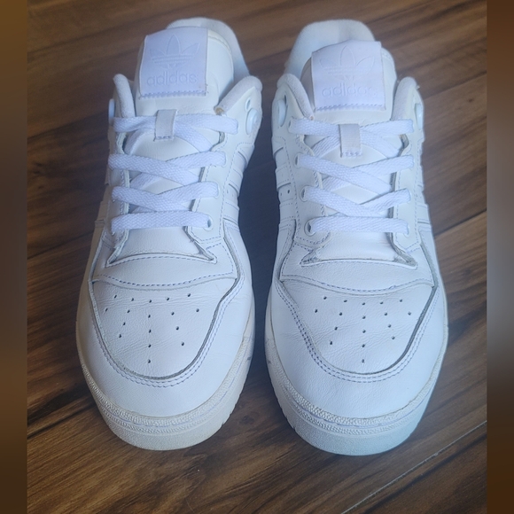 Adidas forums low mens 9 all white - Picture 3 of 5